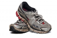 Distinguishing Between Walking and Running Shoes